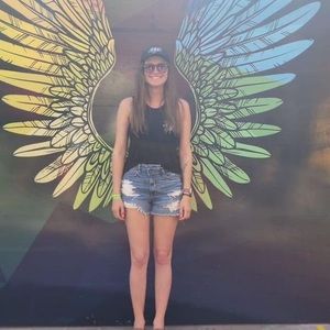 Meet your Posher, Roxy